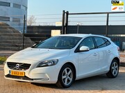Volvo V40 - 1.6 D2 Kinetic Business|NAVI|PSENSOR|TREKHAAK|CRUISE|AIRCO