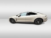 Porsche Taycan - Performance 84 kWh / Panoramadak / Camera / Luchtvering / 20