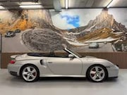 Porsche 911 - Turbo Cabrio (Handgeschakeld)