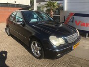 Mercedes-Benz C-klasse - 240 Avantgarde NL auto, afneembare trekhaak, volledige histo