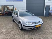 Volkswagen Golf - 1.6-16V