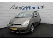 Toyota Corolla Verso - 1.6 VVT-i Terra nette MPV met trekhaak met bij aflevering