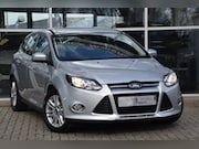 Ford Focus - 1.0 EcoBoost Titanium Navi Cruise PDC Trekhaak Dealer OH NAP