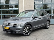 Volkswagen Tiguan - 1.5 TSI ACT Highline Business R |SCHUIFDAK|TREKHAAK|