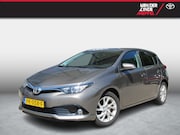 Toyota Auris - 1.2T Dynamic Trekhaak Geremd 1.300kg