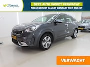Kia Niro - 1.6 GDi Hybrid 141pk DCT6 DynamicLine | Navigatie | Parkeerc