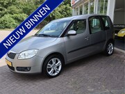 Skoda Roomster - 1.6-16V Style Automaat