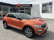 Volkswagen T-Roc - 1.0 TSI Style Navi Trekhaak Carplay Stoelverwarming