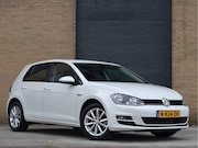 Volkswagen Golf - 1.2 TSI Lounge | Stoelverwarming | Trekhaak | Clima |
