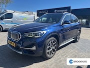 BMW X1 - sDrive20i VDL Nedcar Edition | Glazen panorama-daK | Trekhaa