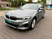 BMW 3-serie - Touring 320e Pano / Leer / EL. Trek BTW ALL IN