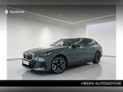 BMW i5 - Touring eDrive40 84 kWh M-Sport | 20" | Stoelventi