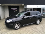 Mitsubishi Outlander - 2.0 Intense / NIEUW MODEL / CLIMA / ALU VELGEN / APK 2027