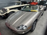 Jaguar XK8 - 4.0 V8 Convertible