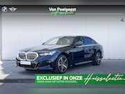 BMW 5-serie - Sedan 530e M-Sport | Trekhaak | Glazendak | 20 inch | Drivin