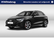 Audi A3 - Sportback 45 TFSI e 245PK S edition Competition | Achteruitr