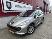 Peugeot 207 - 1.6 VTi XS // 120 DKM NAP // Clima // Pano.dak // Trekhaak
