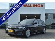BMW 3-serie - Touring 320e Panoramadak | Laserlicht | Sportstoel | Leer |