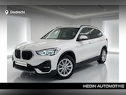 BMW X1 - sDrive18i Automaat | Trekhaak | Stoelverwarming | PDC | Navi