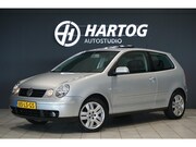 Volkswagen Polo - 1.4-16V Highline Automaat + PANO / LEDER / CLIMATE CONTROL /