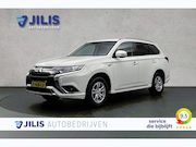 Mitsubishi Outlander - 2.4 PHEV Pure | Trekhaak | Camera | Stoelverwarming | Airco