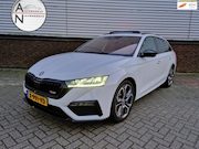 Skoda Octavia - RS Head up display Navi Trekhaak