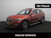 BMW X1 - xDrive20i High Executive | Panoramadak | Lederen Bekleding |