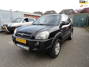 Hyundai Tucson - 2.0i Style World Cup edition LEER CLIMA