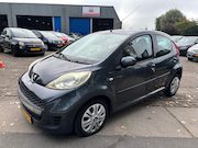 Peugeot 107 - 1.0-12V Urban Move