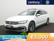 Volkswagen Passat - 1.4 TSI PHEV GTE Business Panorama schuifdak - LED - Navigat