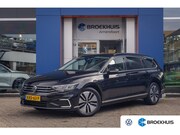 Volkswagen Passat - Variant 1.4 TSI PHEV GTE Business | ACC | Stoelverwarming | 