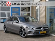 Mercedes-Benz A-klasse - 180 7G-DCT Business Solution Automaat|Wide Screen|CarPlay|Na