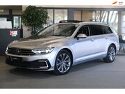 Volkswagen Passat - Variant 1.4 TSI PHEV GTE 218PK Pano IQ Led Trekhaak Leder 36