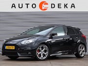 Ford Focus - 2.0 EcoBoost ST-3 *Leder*Xenon*Sony-Audio