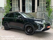 Mitsubishi Outlander - 2.0 4WD Instyle Automaat 7Persoons Sch-Dak Carplay Navi Clim