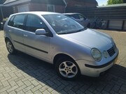 Volkswagen Polo - 1.4-16V Sportline