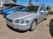 Volvo S60 - 2.4 D5. Auto