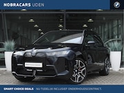 BMW iX - xDrive60 M Sport / Panoramadak Sky Lounge / Parking Assistan