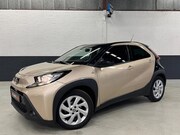 Toyota Aygo - X 1.0 VVT-i S-CVT Play Automaat / Carplay / Camera / Stoelve