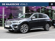 BMW X1 - sDrive20i xLine Automaat / Trekhaak / Sportstoelen / Comfort