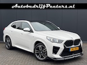 BMW X2 - sDrive20i M Sport Shadow Pano HUD H/K Iconic glow Camera LED