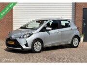 Toyota Yaris - 1.0 VVT-i Comfort Navi Camera PDC
