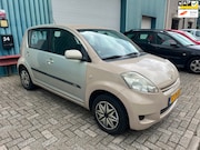 Daihatsu Sirion - 1.3-16V Prestige 5 deurs airco