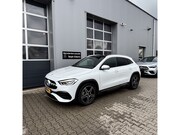 Mercedes-Benz GLA-Klasse - AMG * Pano, alcantara* 250 4M AMG Line