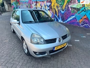 Renault Clio - 1.2-16V Campus airco sport velgen 148 dkm nap rijd heerlijk