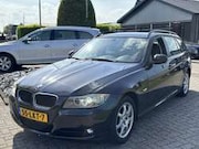 BMW 3-serie - Touring 316i Zwart 2010 Xenon