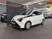 Toyota Aygo - 1.0 VVT-i x-play/ NL auto/ 18.479 KM/ Achteruitrijcamera/ 5