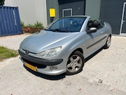 Peugeot 206 - 1.6-16V Cabrio Automaat