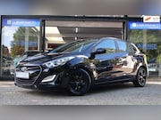 Hyundai i30 - 1.4 FIFA World Cup Edition 100pk|Clima|PDC|LED/Xenon|MF.stuu