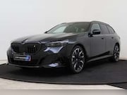 BMW i5 - Touring eDrive40 M Sport / Panoramadak / Trekhaak